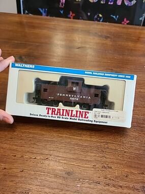 New - Walthers Trainline - HO PENNSYLVANIA - CABOOSE #500718